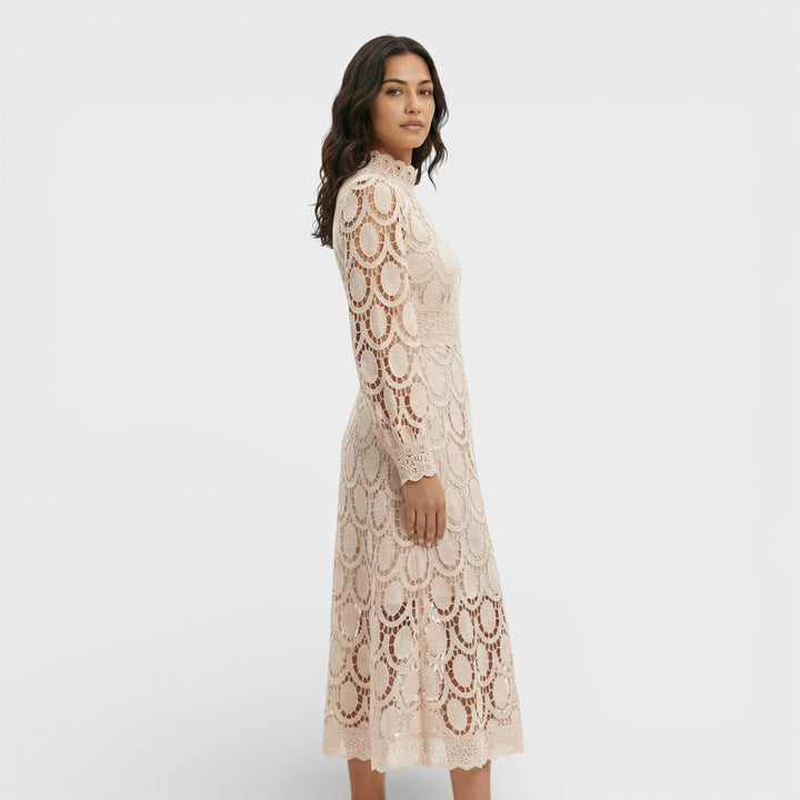 Vestido Midi Encaje Cuello Alto