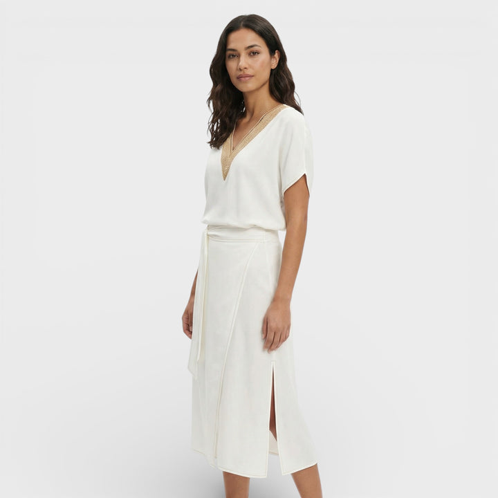 Vestido Escote Pico Ajuste Favorecedor