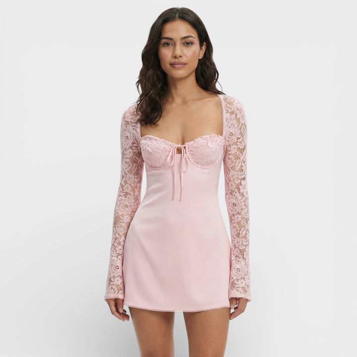 Vestido Mini Encaje Manga Acampanada