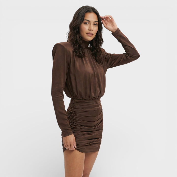 Vestido Mini Cuello Alto Elegante