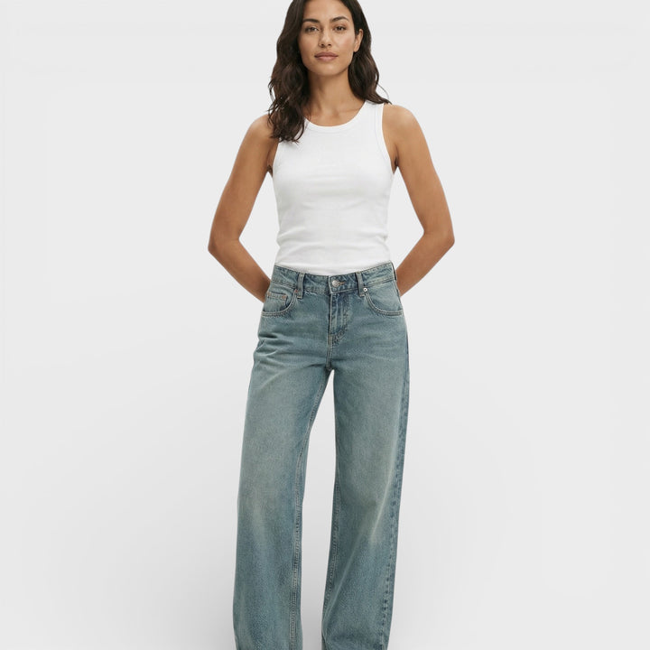 Vaqueros Tiro Medio Pierna Ancha